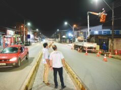 Braide acompanha instalação de iluminação de LED no bairro São Raimundo