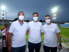 Braide prestigia primeira partida noturna no Nhozinho Santos, agora com nova iluminação