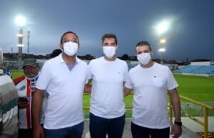 Braide prestigia primeira partida noturna no Nhozinho Santos, agora com nova iluminação