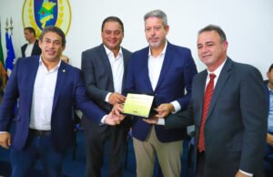 Osmar agradece a Famem por homenagem a sua mãe, Maria Félix, ex-prefeita de Cajari