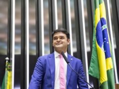 Rubens Júnior anuncia saída do PC do B