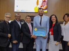 Adão Camilo recebe título de Cidadão de São Luís