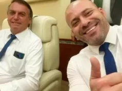 Bolsonaro anuncia perdão da pena a Daniel Silveira