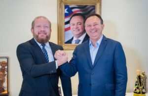 Othelino e Brandão conversam sobre projetos do Executivo em tramitação na Assembleia