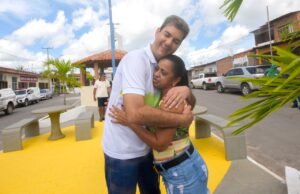 Braide entrega Praça do Santa Bárbara totalmente requalificada