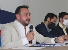 Vídeo: Em Caxias, vereador diz que “rasga no dente” quem falar mal de primeira-dama