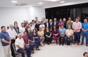 Othelino mostra força política em reunião para reforçar pré-candidaturas de Brandão e Flávio Dino