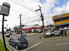 SMTT implanta barreira eletrônica em trecho da Avenida dos Holandeses