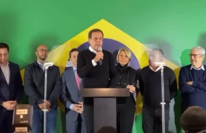 João Doria anuncia desistência da pré-candidatura à Presidência