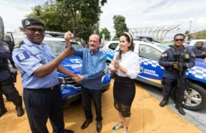 Prefeitura de Ribamar reinaugura escadaria para ponto turístico e entrega de novas viaturas à Guarda Municipal