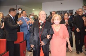 Eduardo Nicolau é empossado para segundo mandato na PGJ