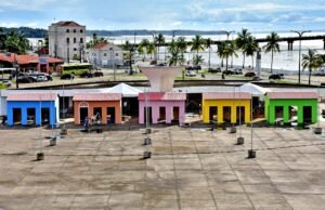 Prefeitura de São Luís avança com montagem do Arraial da Cidade, na Praça Maria Aragão