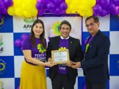 Osmar Filho recebe homenagem da Apae nos 30 anoso do teste do pezinho na instituição