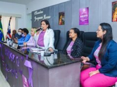 Paula Azevedo participa do lançamento do Agosto Lilás