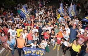 Carlos Lula inaugura comitê com forte apoio dos trabalhadores da Saúde