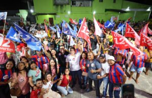 Osmar reúne multidão na região central de São Luís e participa de inauguração do comitê de Weverton