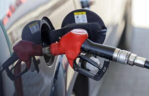 Petrobras anuncia nova redução no preço da gasolina