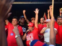 Prefeita Paula Azevedo marca presença no Arrastão do 13 no Maiobão