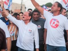 Dr. Julinho mostra força e lidera caminhada com Weverton na região das Vilas