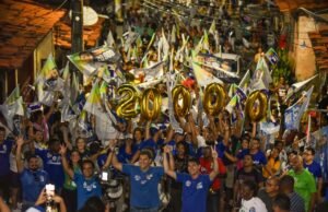 Caminhada pela Madre Deus marca últimos dias de campanha de Fernando Braide