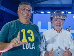 Entorno de Dino prevê cenário em que ele abandonaria STF para retornar à política