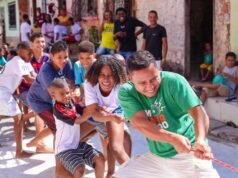 Nas comunidades de São Luís, Penha festeja Dia das Crianças