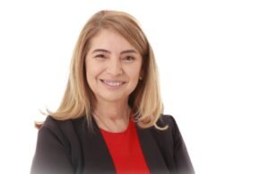 Iracema Vale confirma candidatura para presidência da Assembleia