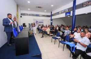 Paulo Victor participa de encontro com presidentes de Câmaras Municipais em São Luís
