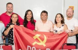 Ana do Gás não atende pedido do PC do B e mantém candidatura para 1ª vice-presidência da Assembleia