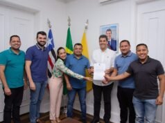 Braide entrega à Câmara de Vereadores PL que reajusta em 15% salário dos professores