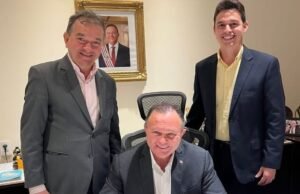 Em reunião com Brandão, Ivo Rezende encaminha proposta de sede própria da Famem