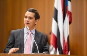 Ricardo Arruda solicita ao governo retomada da obra de recuperação da MA-006