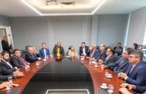 Iracema Vale discute fortalecimento da economia com representantes da classe empresarial maranhense