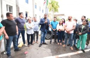 Paulo Victor entrega veículos e anuncia ações em benefício dos servidores da CMSL