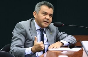 Lula inclui Cleber Verde em viagem para China