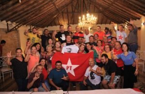 Felipe Camarão participa de Plenária do Diretório do PT em Imperatriz