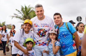 Neto Evangelista participa de caminhada em alusão ao Dia Mundial de Conscientização do Autismo