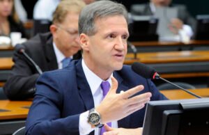 Aluisio Mendes lidera ranking maranhense de liberação de emendas no governo Lula