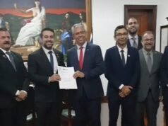 Kaio Saraiva entrega ao presidente do TJMA lista sêxtupla do Quinto Constitucional