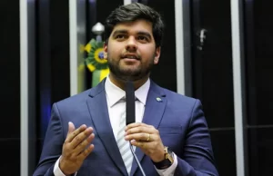 Marreca Filho assume vice-liderança do governo Lula na Câmara