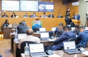 Câmara aprova prestação de contas de Jackson Lago, Conceição Andrade e Tadeu Palácio