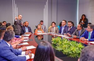 Iracema Vale defende investimentos à exploração de petróleo e gás na Margem Equatorial