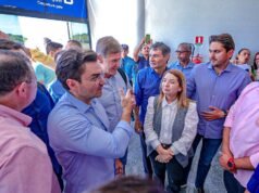 Iracema Vale destaca potencial turístico de Barreirinhas em visita à região com ministro do Turismo