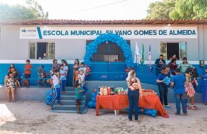 Fernando Pessoa entrega Escola totalmente recuperada no povoado São Lourenço