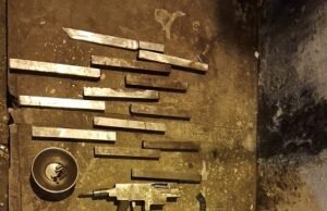 PM desarticula oficina clandestina de fabricação de armas e desmanche de veículos em Caxias