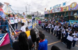 Mais de 700 crianças participam do primeiro dia do Brincando na Cidade no Parque de Diversões em Ribamar