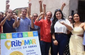 Dr. Julinho inicia obras de pavimentação na Vila Roseana Sarney