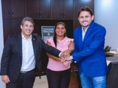 Osmar e Mariana reúnem-se com ministro para tratar de conectividade em Cajari