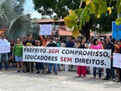Professores de Barreirinhas realizam manifestação pacífica e exigem que prefeito cumpra acordo