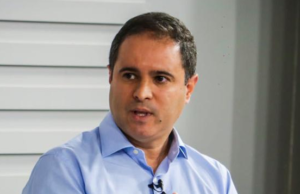 Destino partidário de Edivaldo fica restrito